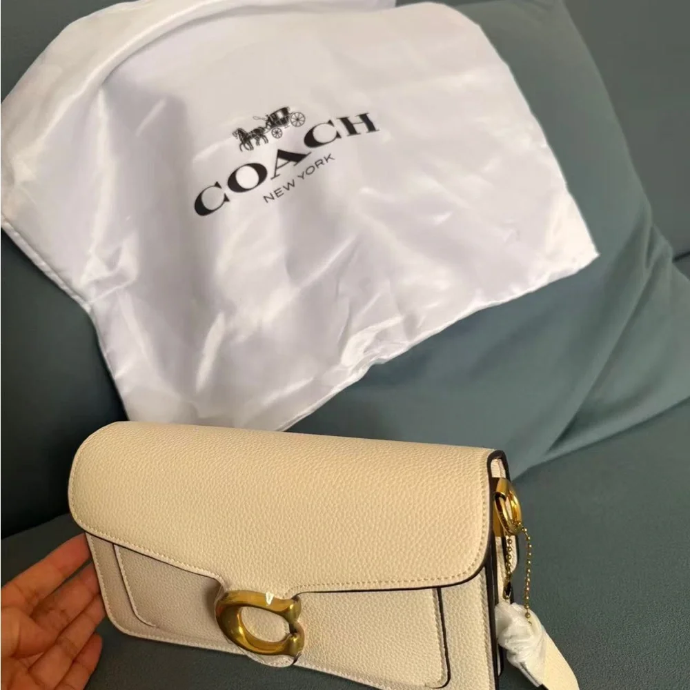 Coach Classic C Buckle Crossbody Bag - Picture 4 of 8